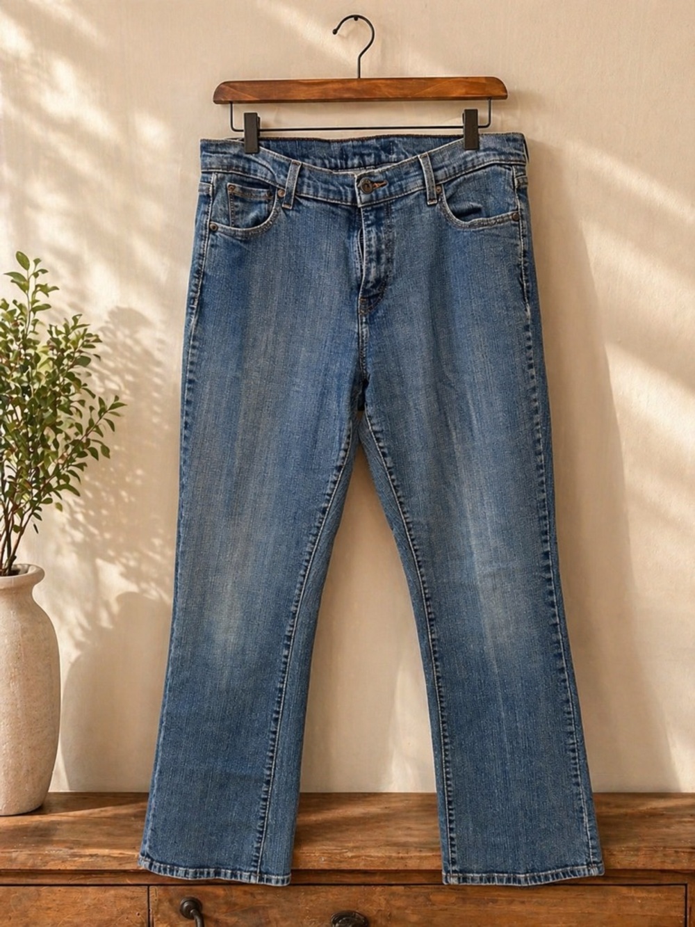 Levi’s Blue Denim Jeans Size 14 Classic Straight Leg Mid Rise Stretch